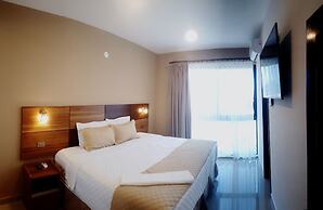 Premium Suites Deluxe Aparthotel Equipetrol