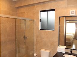 Premium Suites Deluxe Aparthotel Equipetrol
