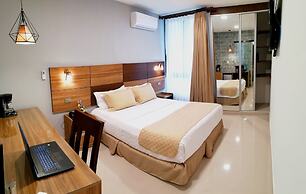 Premium Suites Deluxe Aparthotel Equipetrol