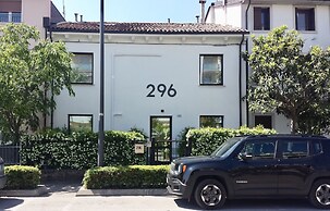 Guest house 296