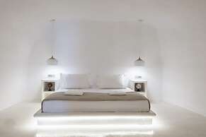 Globe Suites