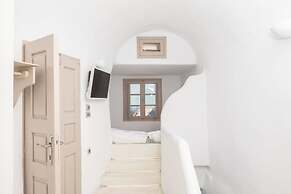 Globe Suites