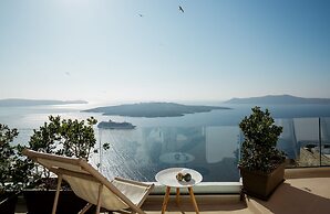 Globe Suites