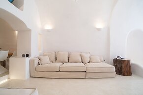 Globe Suites