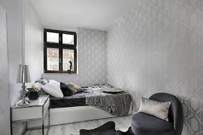 Sweet Suite Apart