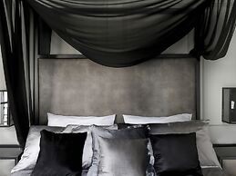 Sweet Suite Apart