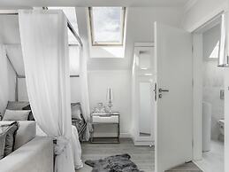 Sweet Suite Apart