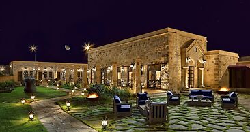 Seraphim Cave Suites & Spa