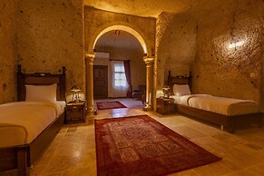 Seraphim Cave Suites & Spa