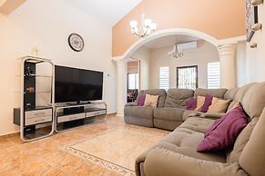 Big vacational house in Isabela
