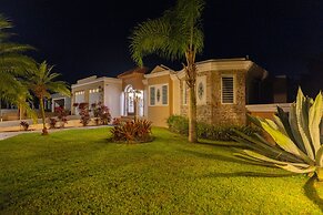 Big vacational house in Isabela