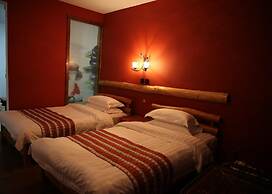 Nirvana Hotel - Hostel