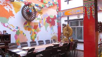 Nirvana Hotel - Hostel