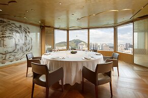 Lotte Hotel Seoul Executive Tower
