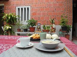 Antique Courtyard B&B