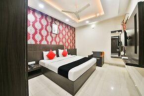 Hotel Flowers Inn