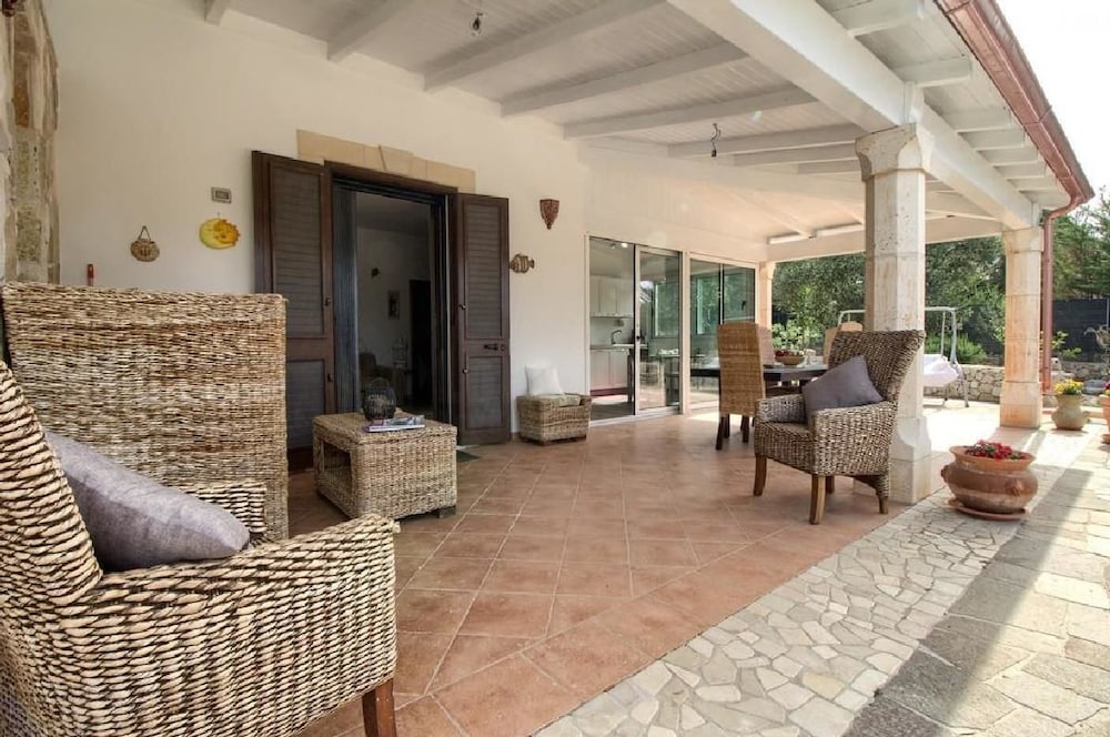 Cavaliere Lovely Pool Home