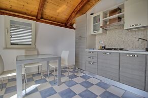 Canarina Front Beach Attic