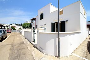 Ada Lovely House