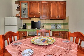 Ada Lovely House