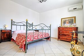 Ada Lovely House