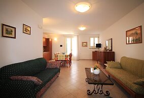 B Marea Beach House