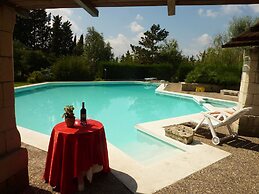Olimpia Pool Villa