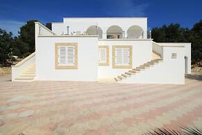 Perla Bianca Luxe Villa