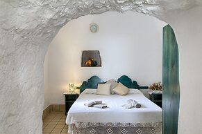 Trullo Ulivo Pool Complex