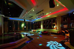 Fu Rong Ge Hotel