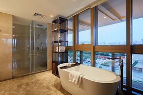 Fu Rong Ge Hotel