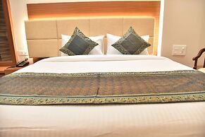 Hotel RK Grand