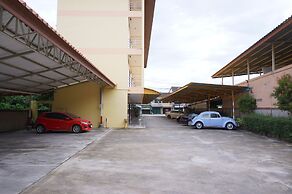 Jirasin Hotel & Apartment