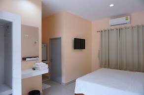 Jirasin Hotel & Apartment