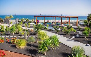 Hotel Lava Beach