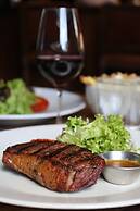 The Porterhouse Grill & Rooms