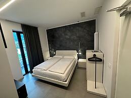 Athos Hotel
