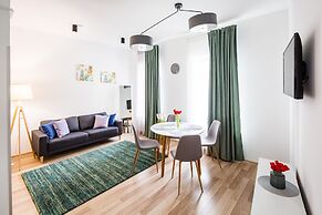 Apart Hotel Code 10