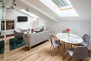 Apart Hotel Code 10