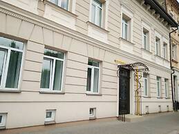 Apart Hotel Code 10