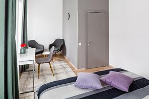 Apart Hotel Code 10