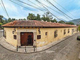 Casa Faustina Boutique Hotel