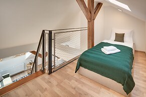 Louren Apartments