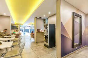 Up Recoleta Hotel