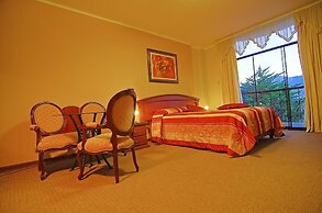 Hotel Sierra Dorada