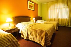 Hotel Sierra Dorada