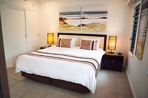 131 Luxury Swimout