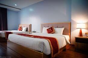 Phoenix 3 International Hotel