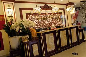 Phoenix 3 International Hotel