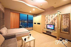 85 Happy Holiday